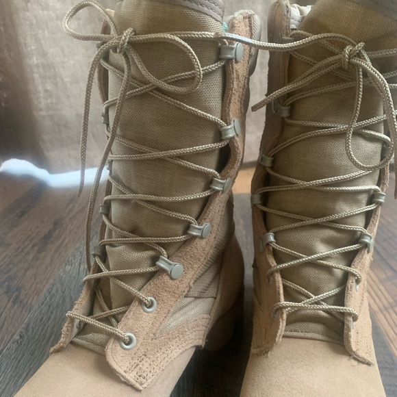 Military hot weather boots size 5.5 x-narrow desert boots - Picture 7 of 8